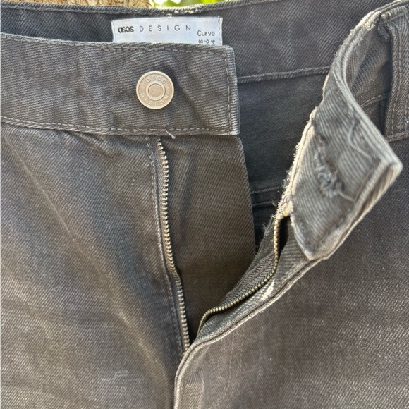 ASOS Design Curve DAD Denim Black Wash Shorts Size: 14 - Picture 4 of 8